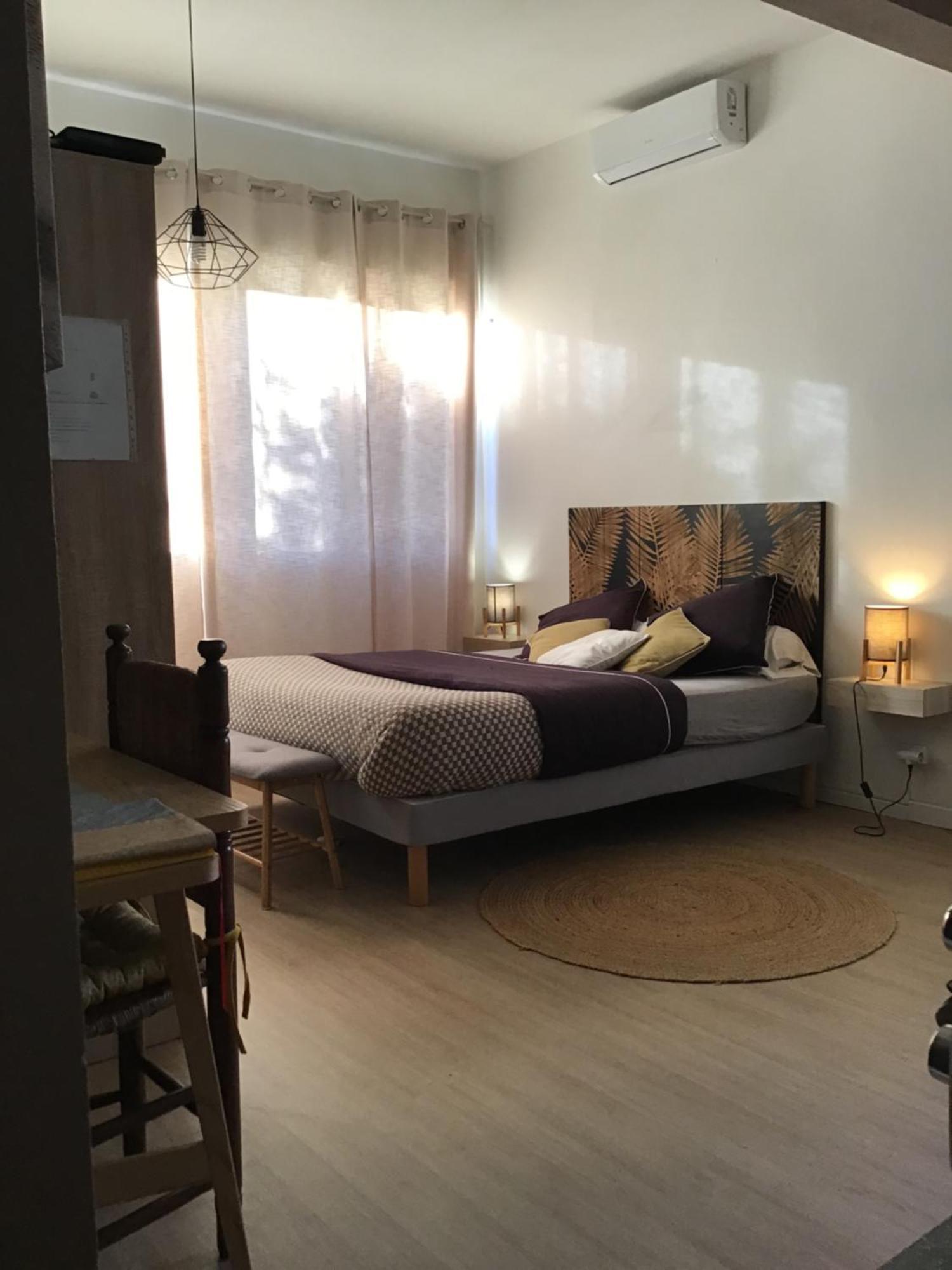 Studio Cosy Avec Piscine Dans Une Villa Saint-Denis Exterior photo
