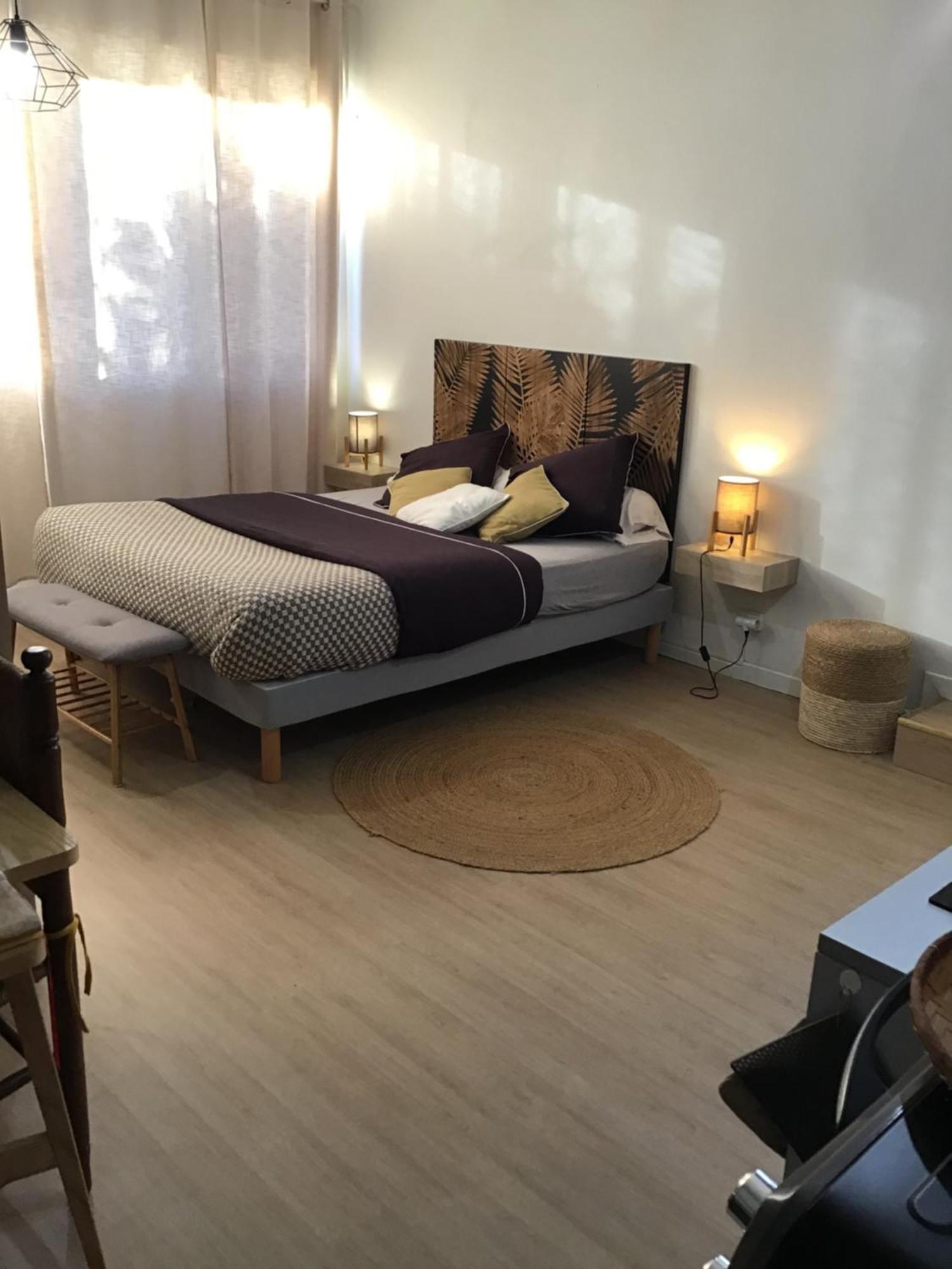 Studio Cosy Avec Piscine Dans Une Villa Saint-Denis Exterior photo